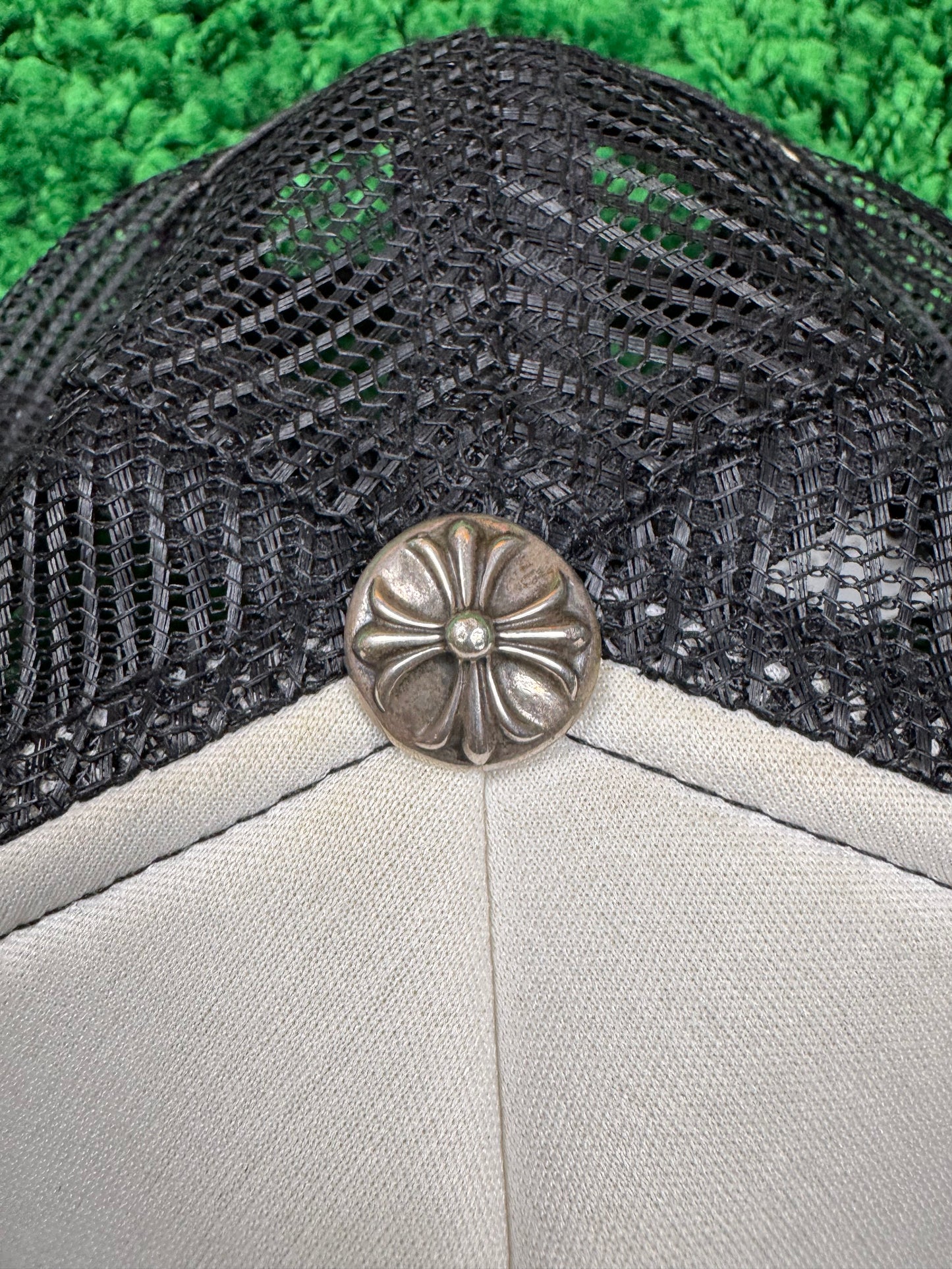 CHROME HEARTS Mesh Trucker Cap – Multicolor Crosses