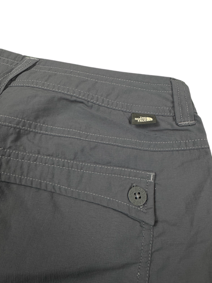 THE NORTH FACE Hiking Shorts – Grey