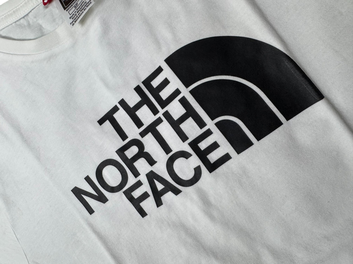 THE NORTH FACE Logo T-Shirt – White